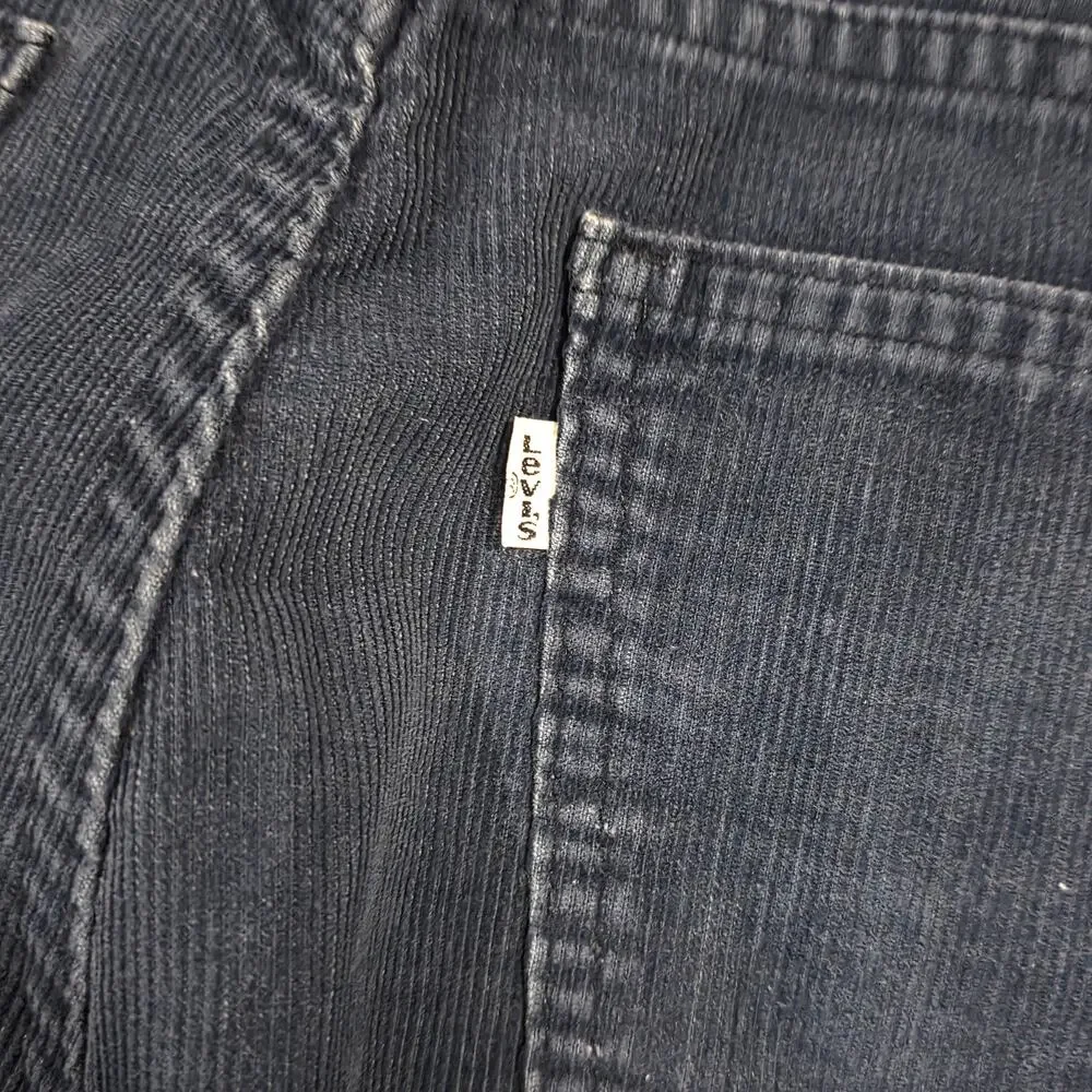 Rare Vintage 70s White Tab Levis Navy Blue Corduroy Strait Leg Pants Size 32